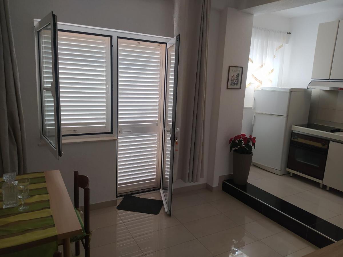 Apartmani Trubi 1 Vodice Eksteriør billede